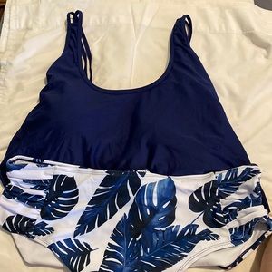 3XL Womens Navy Blue and White 2 Piece